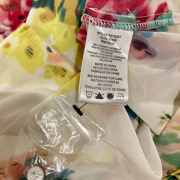 NWT Kut from the Kloth Adali Dress, Size 6, Floral Multi Colored - Picture 9 of 12